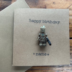 Handgestempeld wenskaart Cadeau Fijne verjaardag Gepersonaliseerde Guardians of the Galaxy i am Family Minifiguur GRATIS VERZENDING VK
