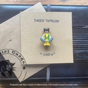 Tarjeta de felicitación con minifigura estampada a mano, regalo personalizado, feliz cumpleaños, padre, hombre lobo, esposo, novio, superhéroe. ENVÍO GRATIS AL REINO UNIDO.
