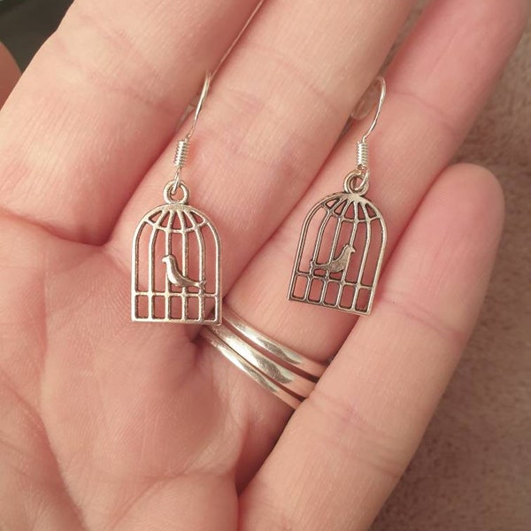 Pendentif cage à oiseaux, boucles d'oreilles à breloques dans un sac cadeau, bas de Noël, pour elle