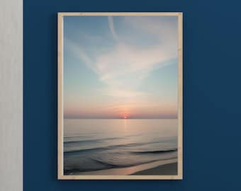 Fotografía de amanecer en el océano rosa, decoración de playa de verano, arte mural de playa imprimible, póster de olas y arena, impresión de olas oceánicas, arte mural de atardecer