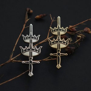 Chevalerie crown sword enamel pin