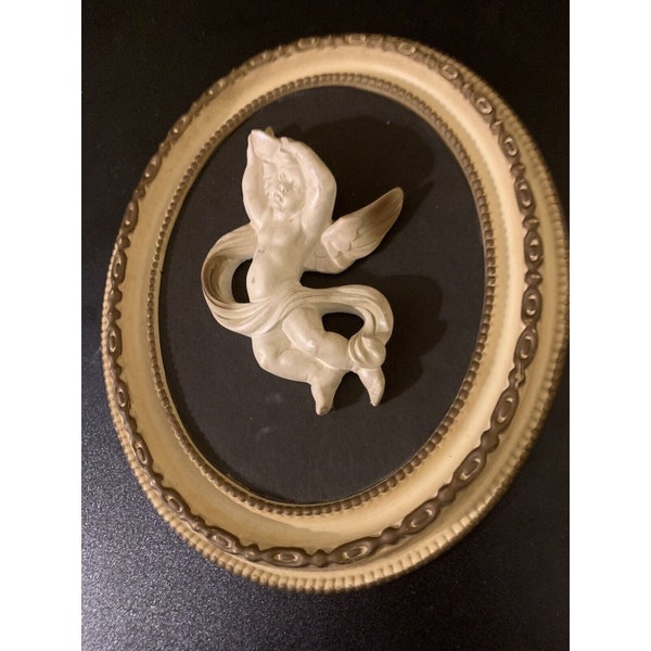 Vintage Victorian Sculpted Angel Cherub in Ivory Colored Frame