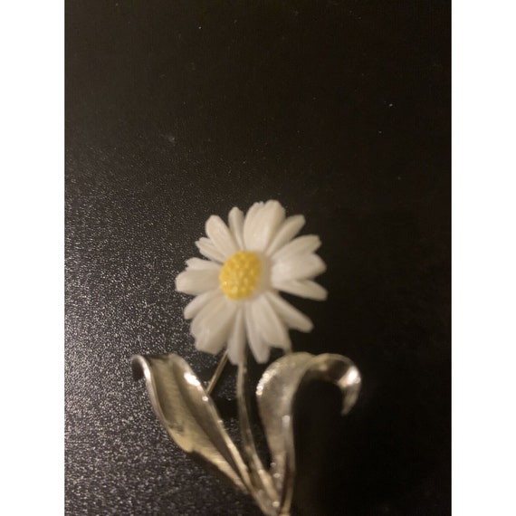Vintage Yellow Daisy Flower Brooch Pin Silver Ton… - image 3