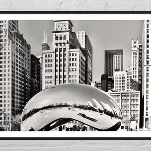 Chicago Bean - Cloud Gate Sculpture | Millennium Park | Black and White Photography