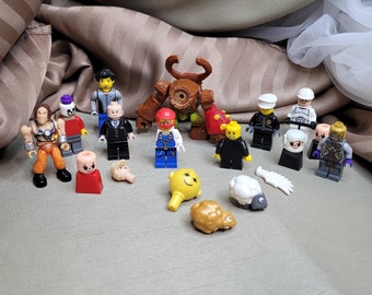 Lote de minifiguras de acción LEGO, superhéroes y varios - 17 piezas