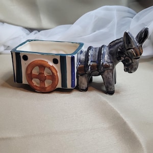 oh So Cute Vintage Ceramic Donkey Pulling Cart Planter  etc. 7" total & Planter holder section is 21/2" x 3 1/2"