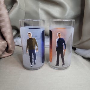 2 Collectible Star Trek 2008 Burger King 16 oz Glasses Captain Kirk & Spock  Collectibles Star Trek Glasses