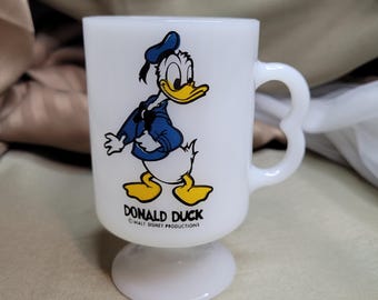 Tazza da collezione vintage da 4 3/4" in vetro bianco al latte di Paperino Walt Disney