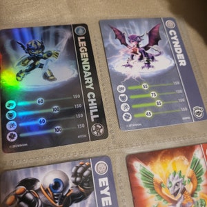 Mélangez divers lots de 9 cartes à collectionner Skylanders Giants Set Vendu les 9 ensemble dans ce support en plastique transparent n°1