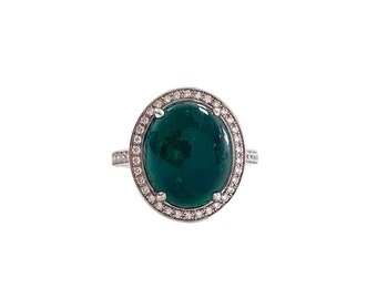 Extravagant Colombian Emerald Ring