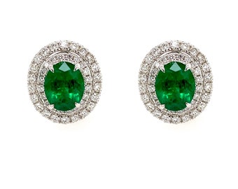 Stunning Colombian Emerald Earring