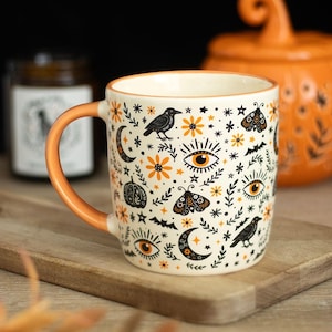 Mug en céramique à motifs folkloriques : Tasse à café et à thé au style sorcière