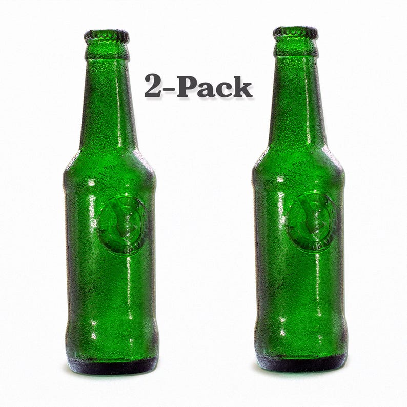 Handmade edible sugar beer bottles in brown and green colours by EdiBottle – luxury cake toppers made in the UK.