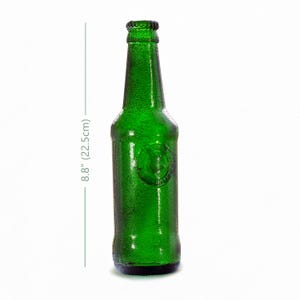 Handmade edible sugar beer bottles in brown and green colours by EdiBottle – luxury cake toppers made in the UK.
