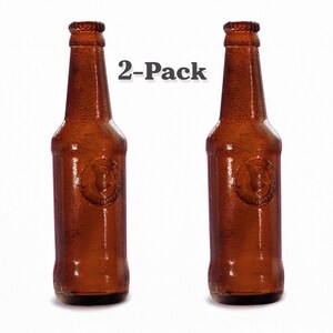 Handmade edible sugar beer bottles in brown and green colours by EdiBottle – luxury cake toppers made in the UK.