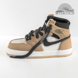 Edible Large size (7 Inches / 17.5cm) Sneakers/Trainer/Shoe Cake Topper - DESERT