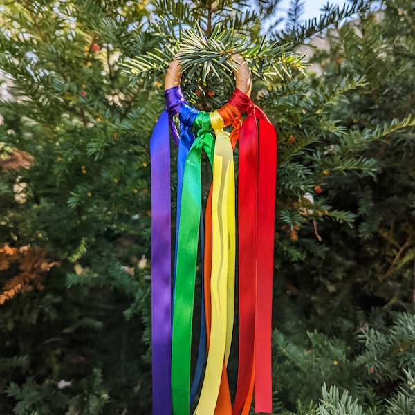 Rainbow handkite | Montessori playsilk streamer | Minimalist party favor