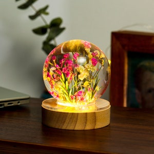 Baby Breath Flower In Crystal Ball Night Light| Real Flower Epoxy Lamp| Baby Breath Flower Resin Lamp| Gift For Mom