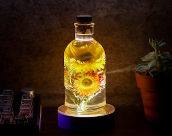 IMMORTAL FLOWER Night Lamp, Strawflowers Bottle Lamp, Real Chrysanthemum Flower Epoxy Lamp, Resin Lamp, Gifts For Her, Father's Day Gift