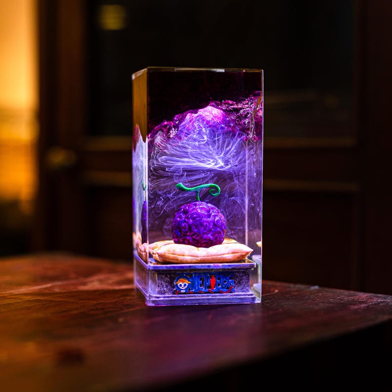 Lámpara de resina de fruta del diablo Go.mu, luz nocturna personalizada de fruta del diablo pirata, lámpara de resina personalizada, lámpara de rey pirata, regalo para él, regalo de Navidad