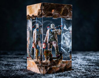 Masked Slasher Resin Lamp, Killer Resin Lamp, Horror Night Light, Epoxy Resin Lamp, Night Light Wood, Custom Lamp, Halloween Gift