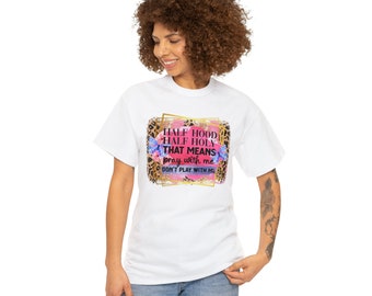 Camiseta con media capucha y media santa