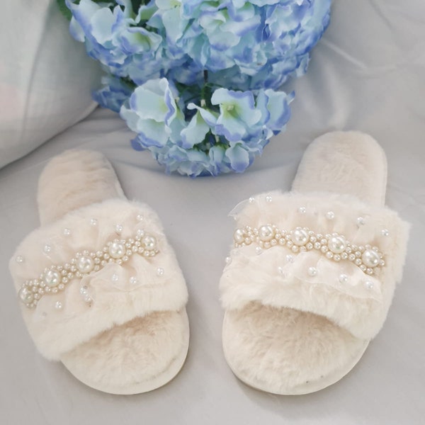 Pearl ivory slippers bride wedding day gift for the bride wedding eve pretty pearls honeymoon
