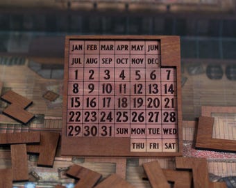 100% Hardwood Daily Calendar Puzzle - 4&quot; x 4.5&quot;