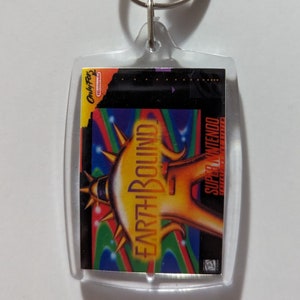 Earthbound Mini Super Nintendo Videospiel Box Art Schlüsselanhänger