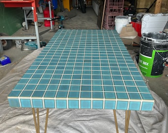 Quality tiled coffee table