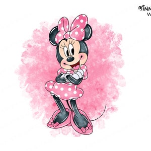 Op de afbeelding: Waterverfillustratie van Minnie Mouse in een roze jurk met stippen en een strik. Het personage staat tegen een roze aquarel achtergrond. Tekst luidt "Minnie Mouse Watercolor Clipart 8 PNG".