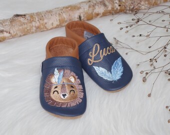 Lederpuschen, Krabbelschuhe, Babyschuhe, Hausschuhe | Löwe Boho | bestickt, personalisierbar mit Namen | für Babys und Kinder