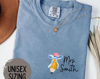 Custom Teacher Shirt, Personalized Teacher Sweatshirt, Teacher Name Crewneck, Teacher Gift, Back to School, Teacher Appreciation, Trendy Tee