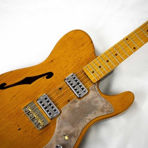 Antike SPRUCE - Semi HOLLOW - Handgefertigte E-Gitarre im TELE Style