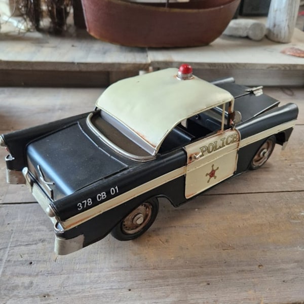 Model car Police / police car vintage car WO-1741