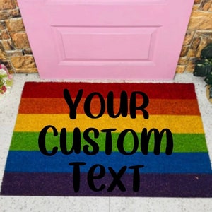 Zerbino Gay Pride, regalo LGBT, tappetino di benvenuto arcobaleno, regalo di nozze gay, regalo di inaugurazione della casa gay, tappetino di benvenuto LGBTQ, zerbino orgoglio LGBT, tappetino orgoglio