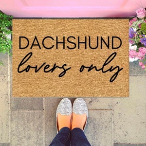 Dachshund Doormat, Dog Doormat, Funny Doormat, Funny Dog Door Mat, Dachshund Lover, Custom Doormat, Gift For Dog Lover, Dog Gift, Door Mat