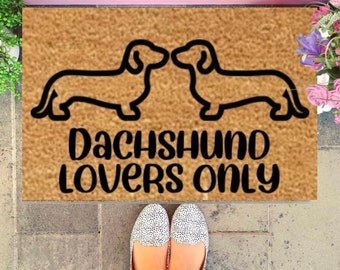 Dachshund Doormat, Dog Doormat, Funny Doormat, Funny Dog Door Mat, Dachshund Lover, Custom Doormat, Gift For Dog Lover, Dog Gift, Door Mat