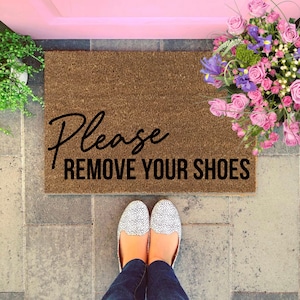 Please Remove Your Shoes Doormat, Welcome Doormat, Personalized Doormat, Welcome Mat, Lose The Shoes, Funny Doormat, Front Door Mat