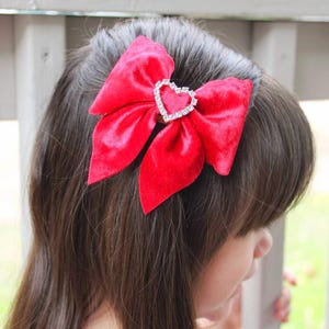Noeud en velours rouge pour la Saint-Valentin : barrette coeur, barrettes pour tout-petits