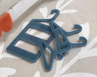 Extra set of 8 Mini Coathangers to suit Acrylic Earring Display Rack