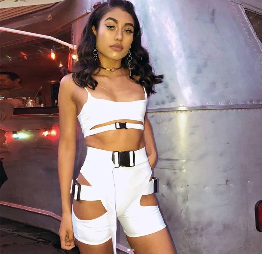 Buckle Two Piece Set White Black Buckle 