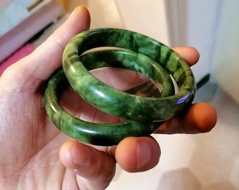 Bracciale in giada smeraldo, braccialetto in vera giada regalo per la mamma, bellissimo diametro interno del braccialetto naturale (52-64)