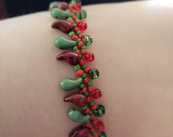 Red and Green Opaque Holiday Paisley Bracelet