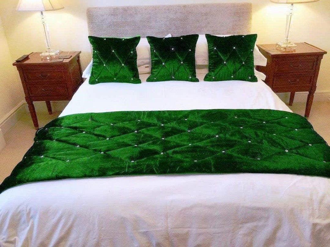 Green Velvet Quilted Bed Runner Set With 3 Pillow Covers Quilted Stone