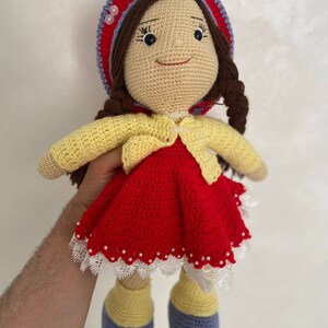 La bambola Susy... fatta a mano con la tecnica あみぐるみ