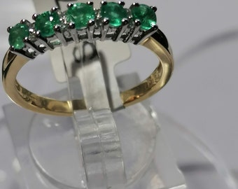 Anillo Corazón De Circonita Esmeralda En Oro Amarillo 9 Kilates