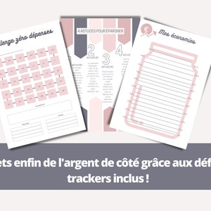 Puede incluir: Un conjunto de hojas de c&aacute;lculo imprimibles para ayudarte a ahorrar dinero. El conjunto incluye un calendario "Desaf&iacute;o cero gastos", una hoja de c&aacute;lculo "4 consejos para ahorrar" y un rastreador "Mis ahorros". Las hojas de c&aacute;lculo son rosas y grises con un dise&ntilde;o minimalista.