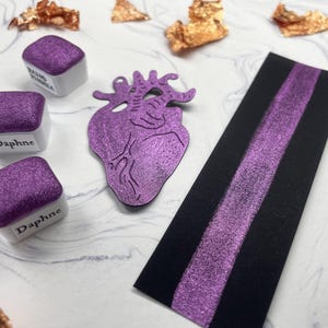 DAPHNE Chrome Purple Handmade Metallic Shimmer Watercolor, Aluminium Pigment, Gift for Artist, Art Supply, Half Pan