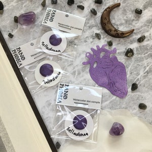 BELLADONNA - Campione di vernice viola a punti, tester, acquerello metallizzato luccicante fatto a mano, forniture artistiche